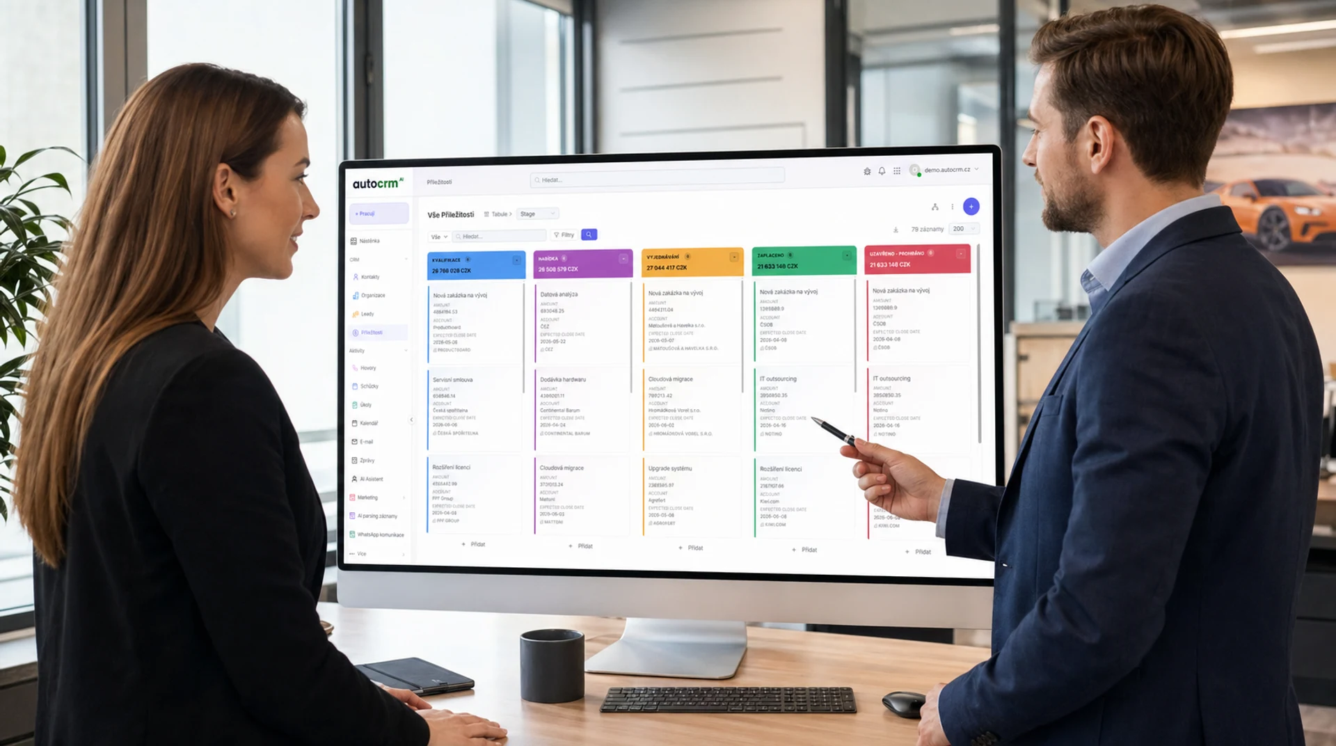 AutoCRM obchodni pipeline v modernim CRM prostredi